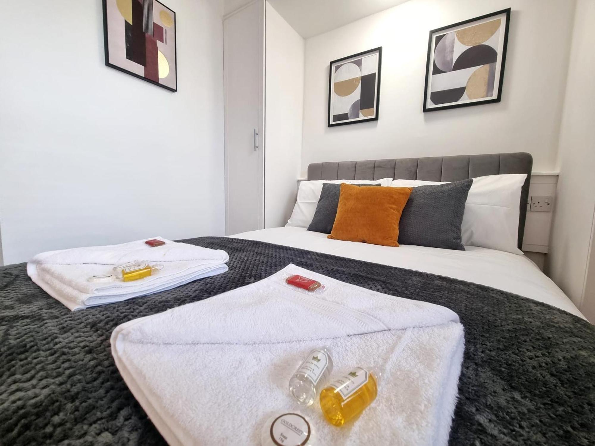 Cosy Apartment Nearby Train Station! Watford  Exterior foto